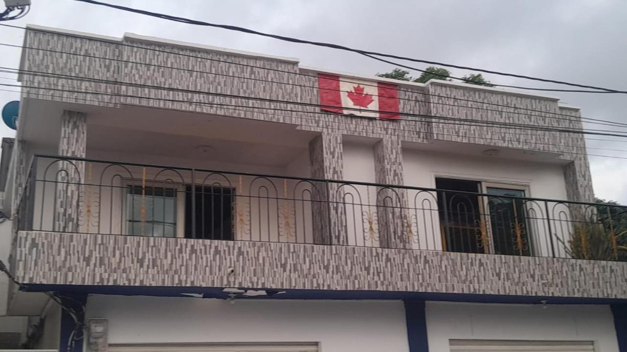 Canadian House Tolu Otel Dış mekan fotoğraf